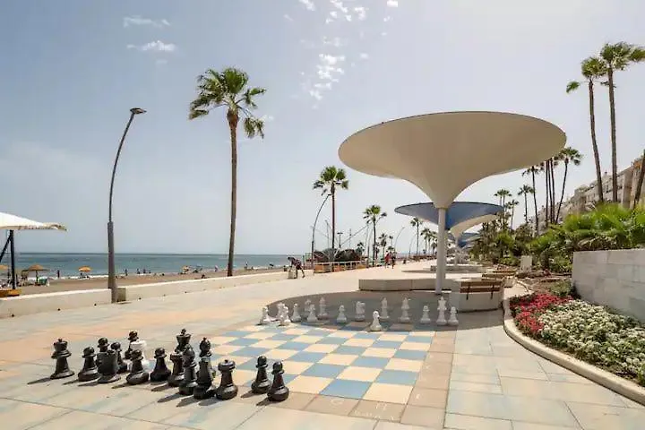 Astor Centro. 360 Roof Terrace. Epicentre Old Town Apartment Estepona
